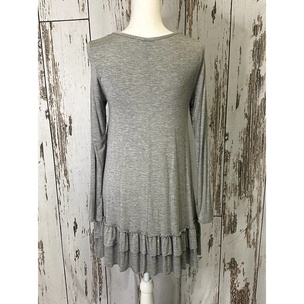 Easel Gray Tunic Top - Picture 2 of 4